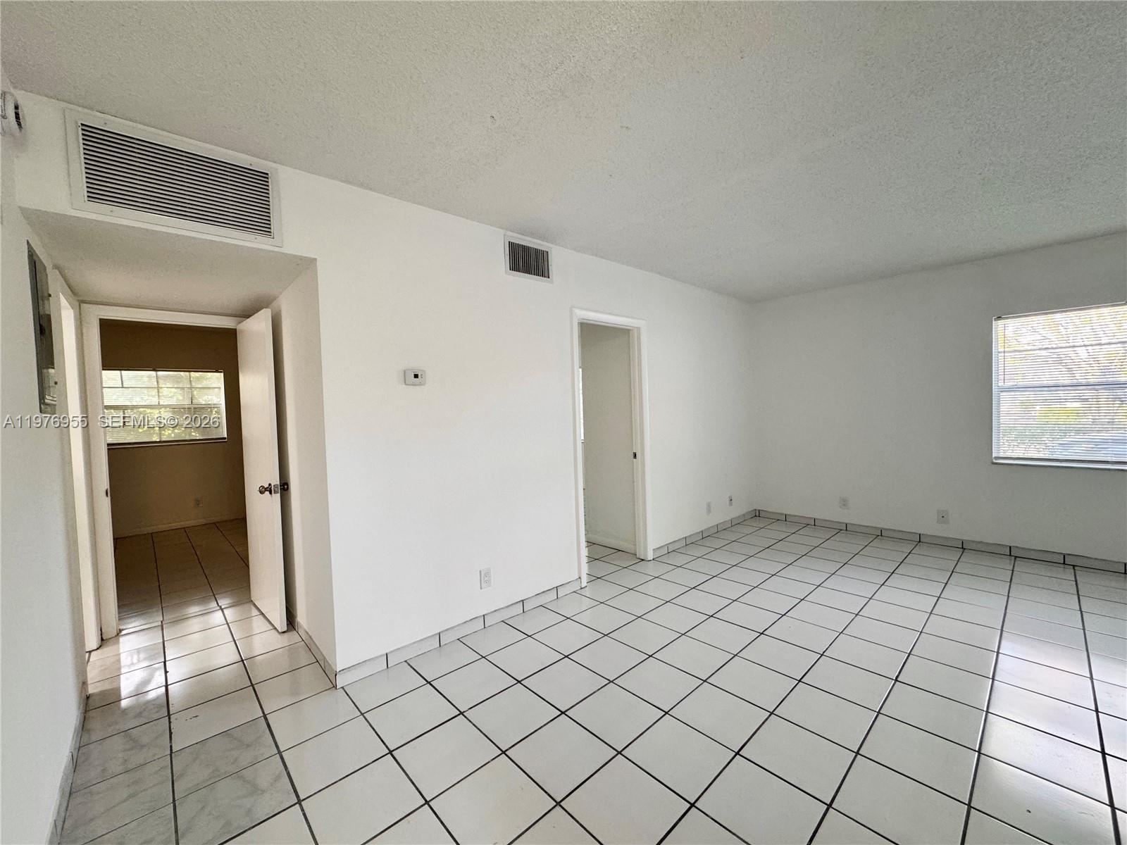 4140 Woodside Drive 107 Property Photo 11