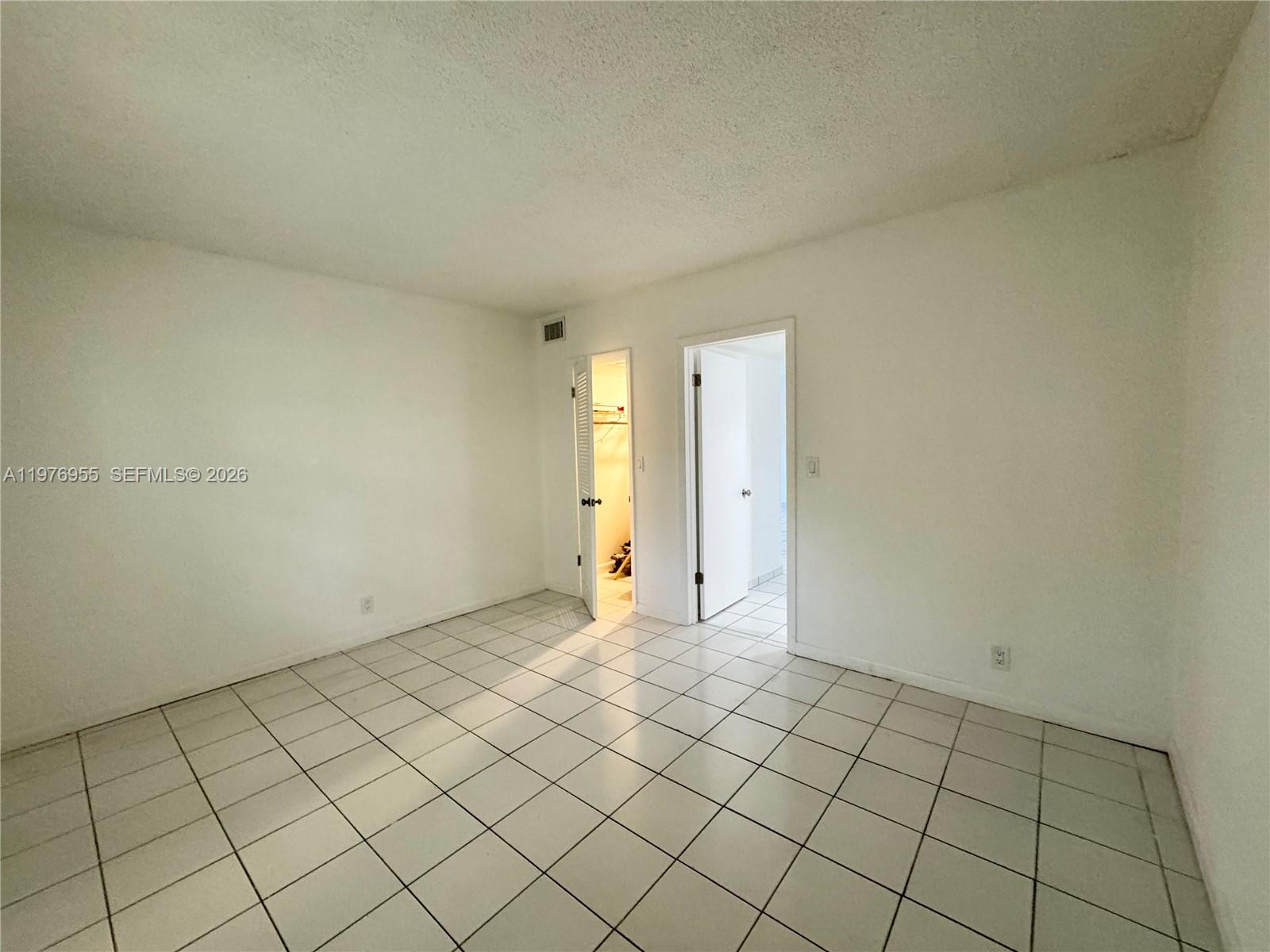 4140 Woodside Drive 107 Property Photo 16