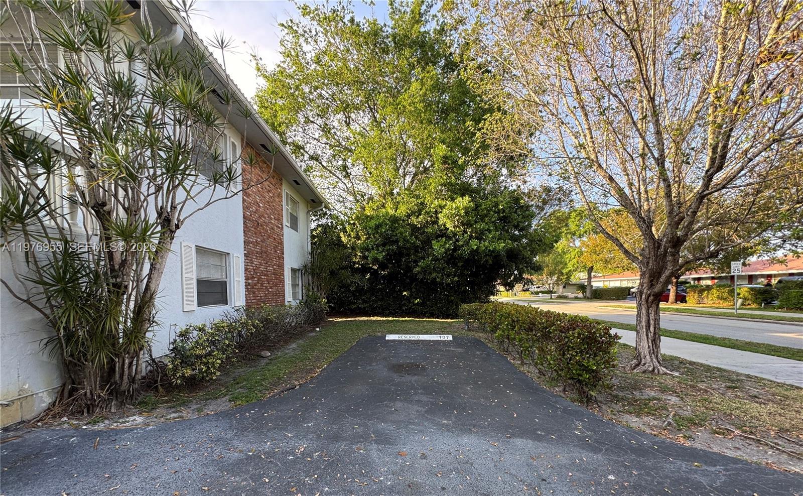 4140 Woodside Drive 107 Property Photo 21