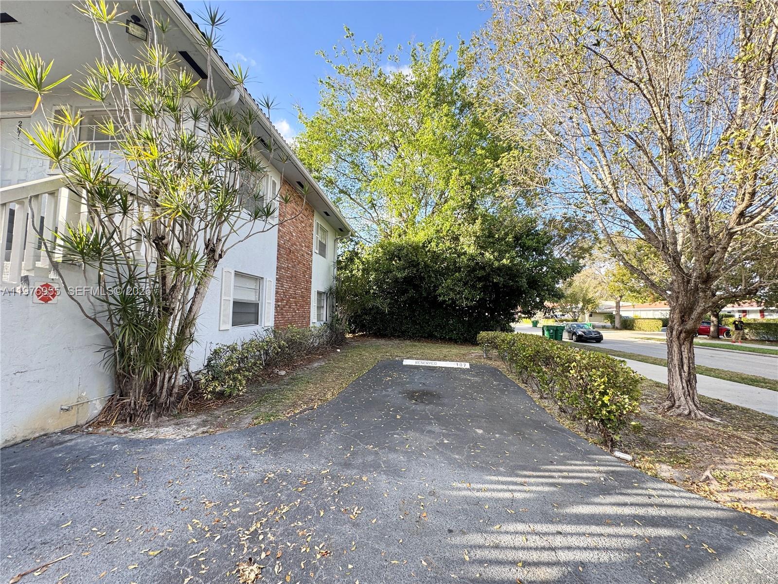 4140 Woodside Drive 107 Property Photo 22