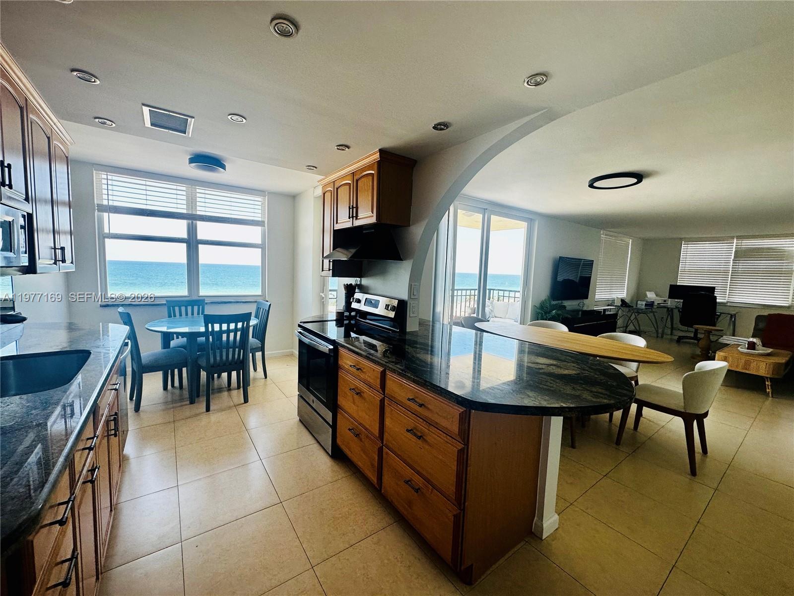 1501 S Ocean Drive 1006 Property Photo 3