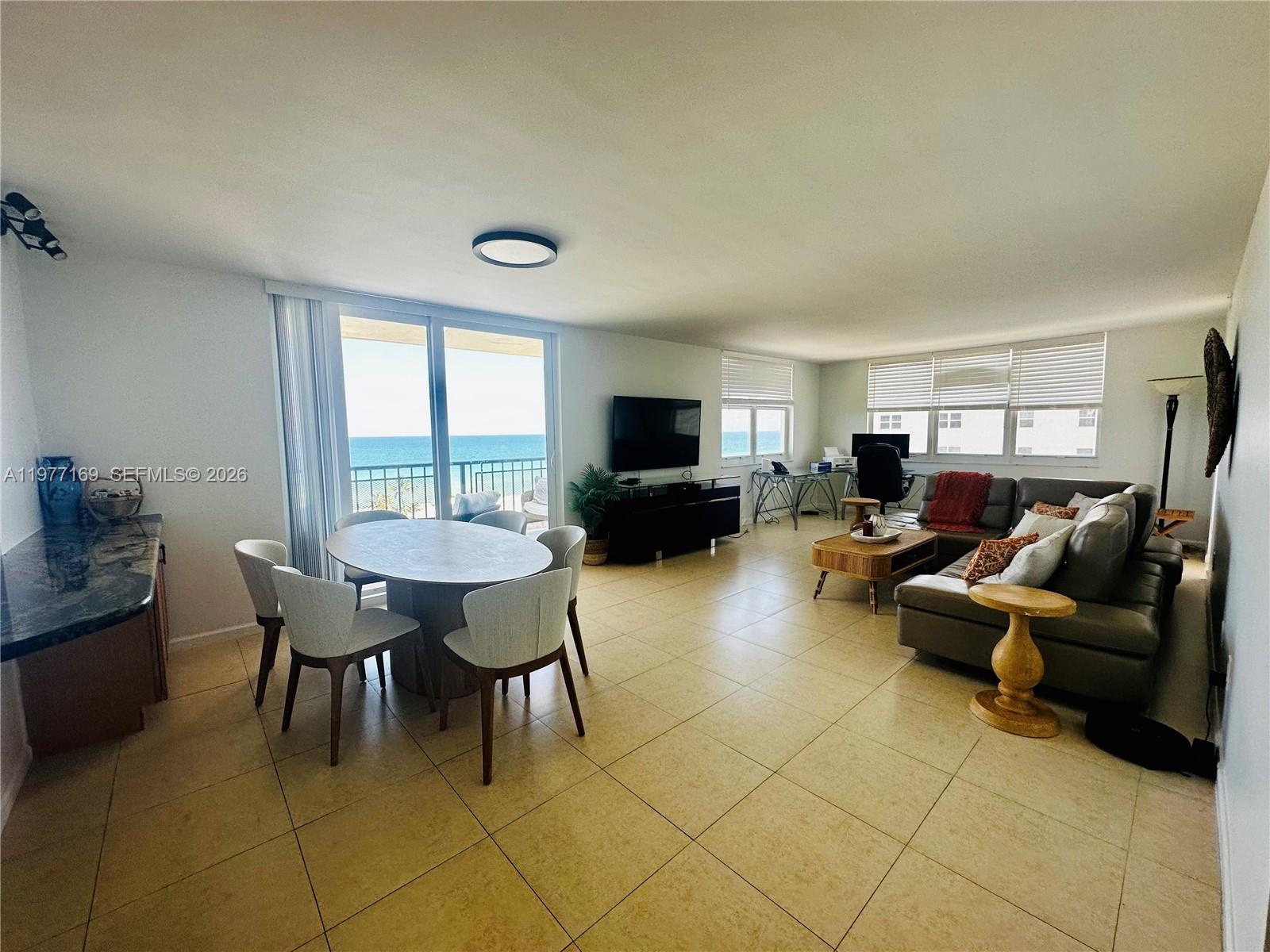 1501 S Ocean Drive 1006 Property Photo 4