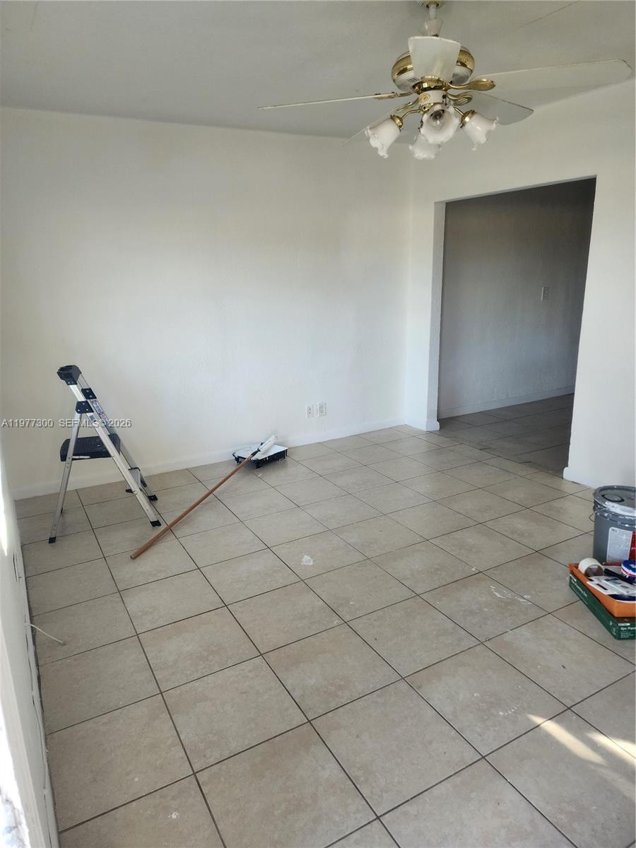 6910 Nw 5th Place Property Photo 10