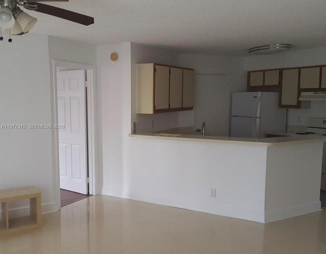 9999 Summerbreeze Drive 420 Property Photo 6