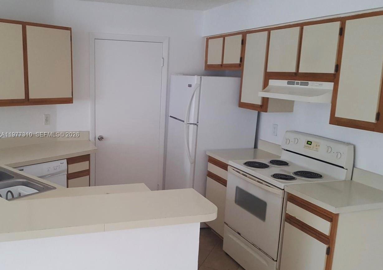 9999 Summerbreeze Drive 420 Property Photo 9