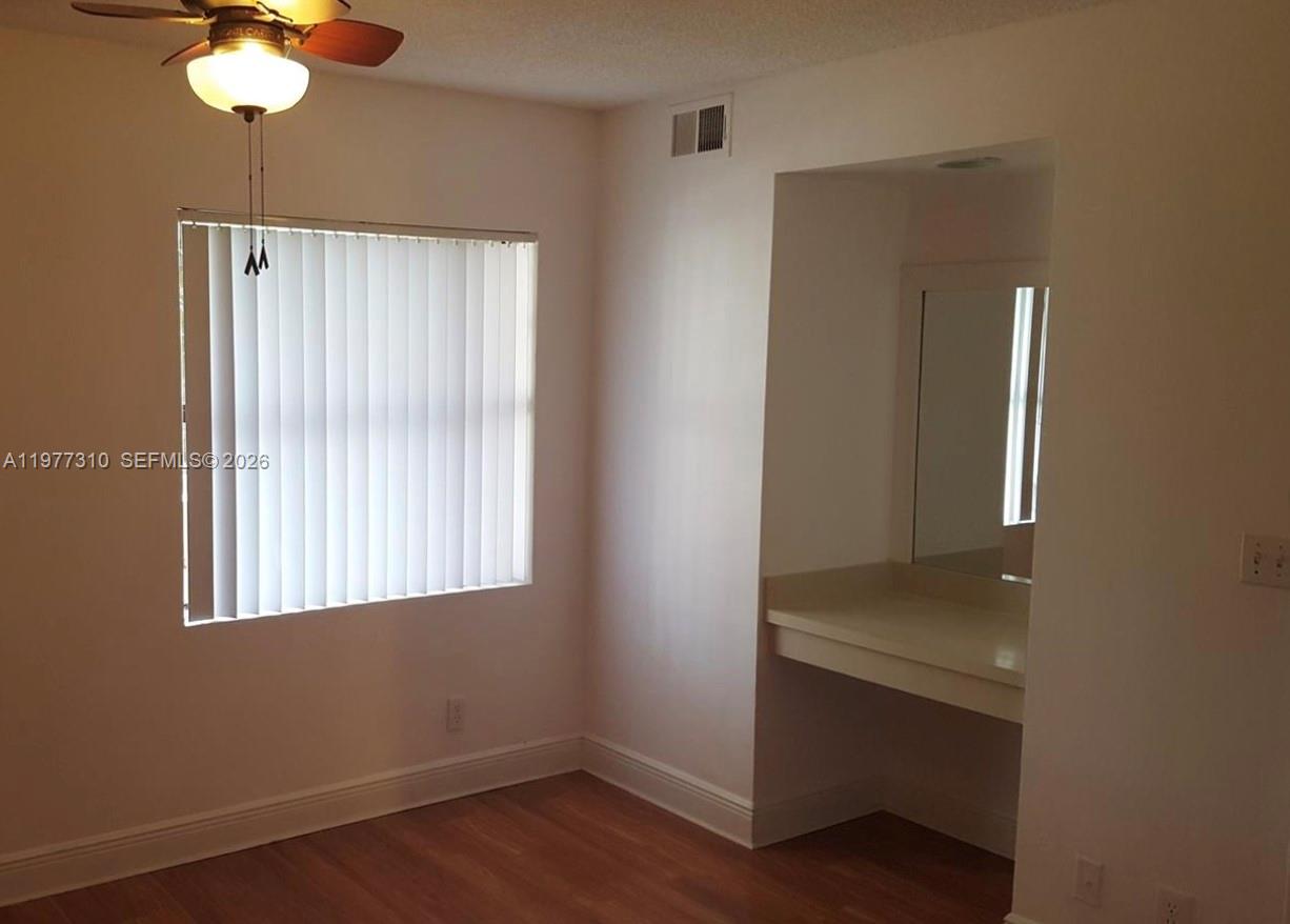 9999 Summerbreeze Drive 420 Property Photo 14