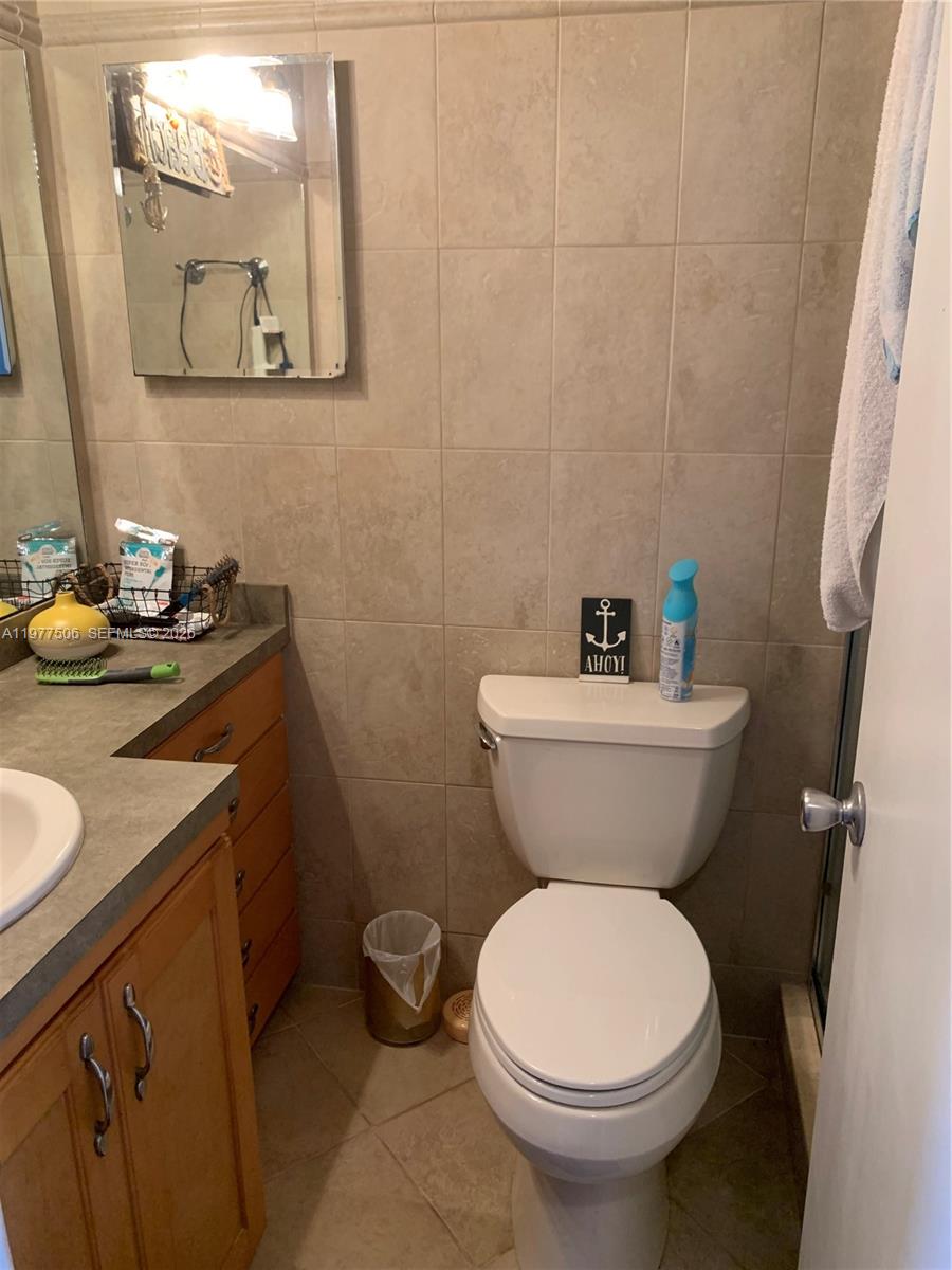 322 Taylor Street 2d Property Photo 12