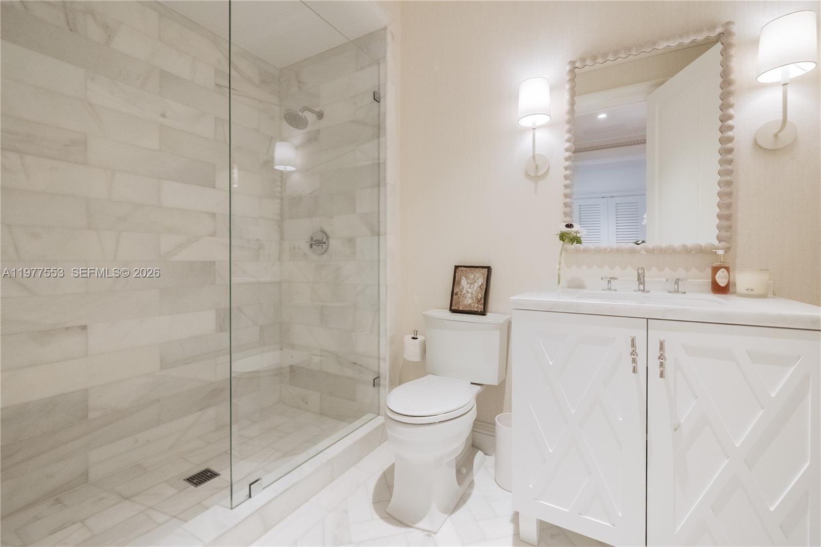 743 Almeria Avenue Property Photo 33