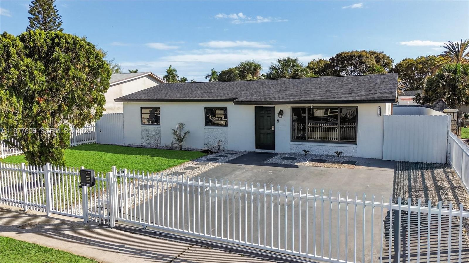 1318 13th Street Property Photo 1