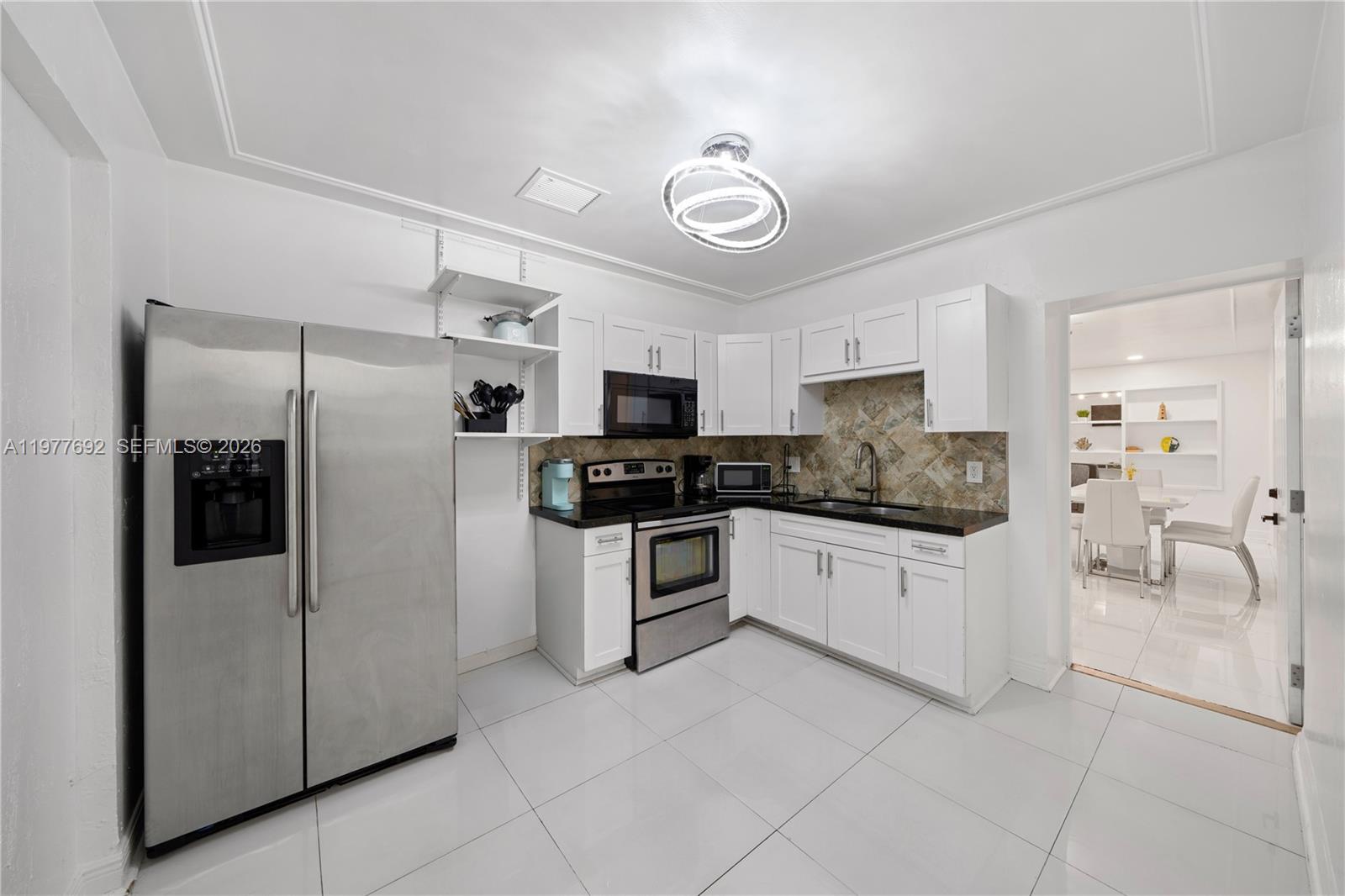 1761 Sw 14 Street Property Photo 9