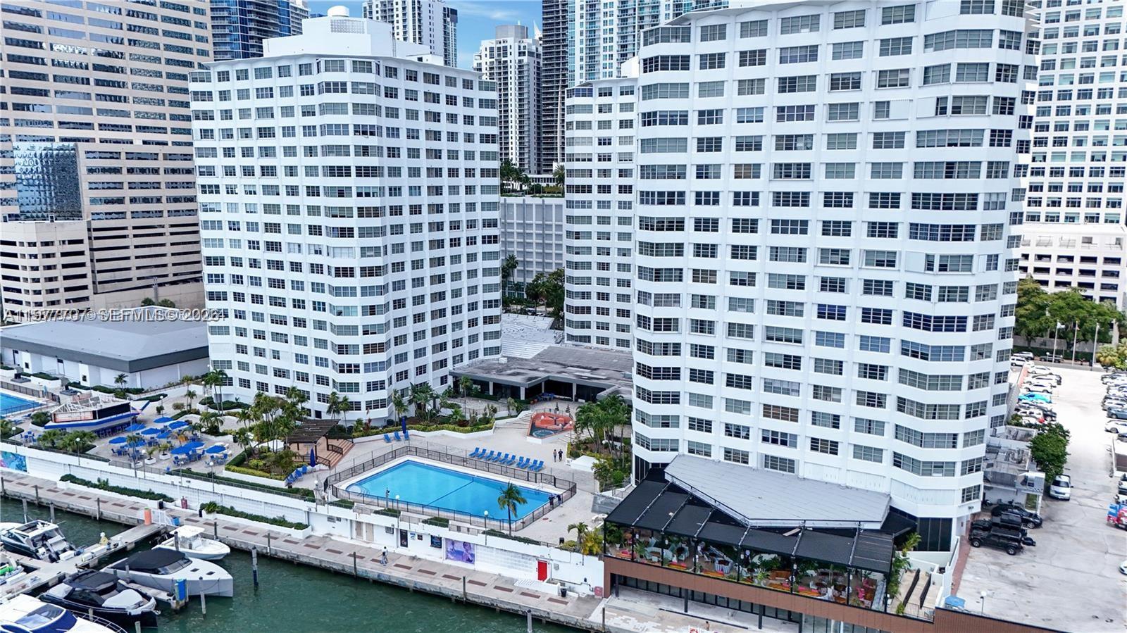 825 Brickell Bay Drive 841 Property Photo 31