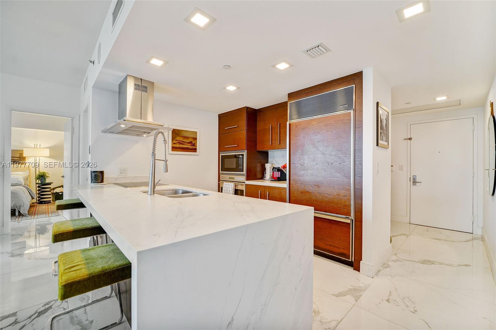 495 Brickell Avenue 2804 Property Photo 5