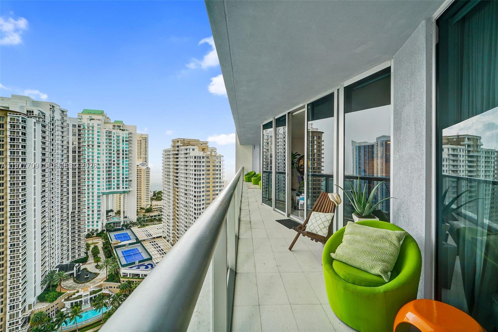 495 Brickell Avenue 2804 Property Photo 8
