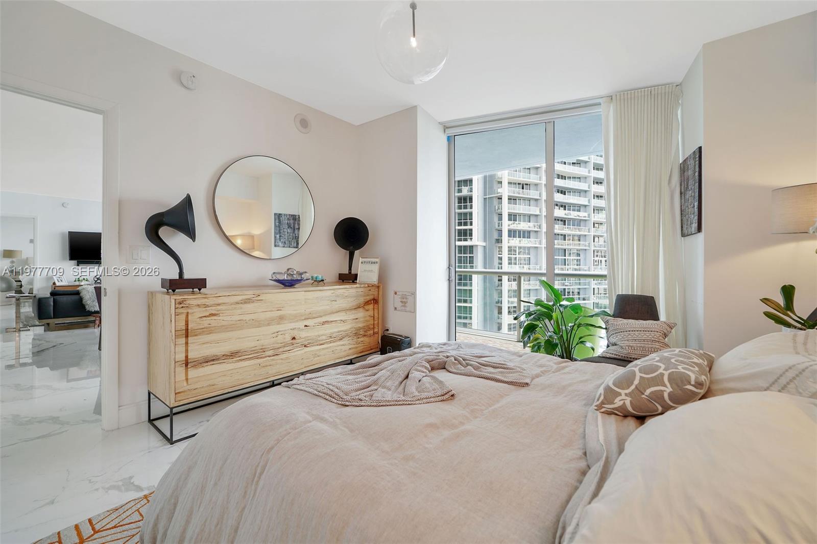495 Brickell Avenue 2804 Property Photo 24