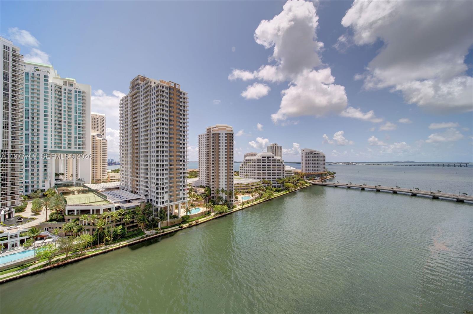 495 Brickell Avenue 2804 Property Photo 35