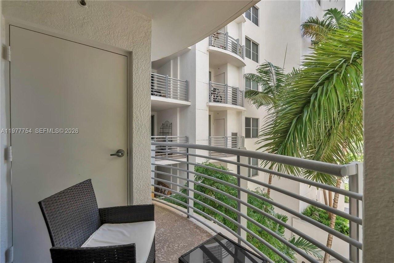 A11977754 Property Photo 12