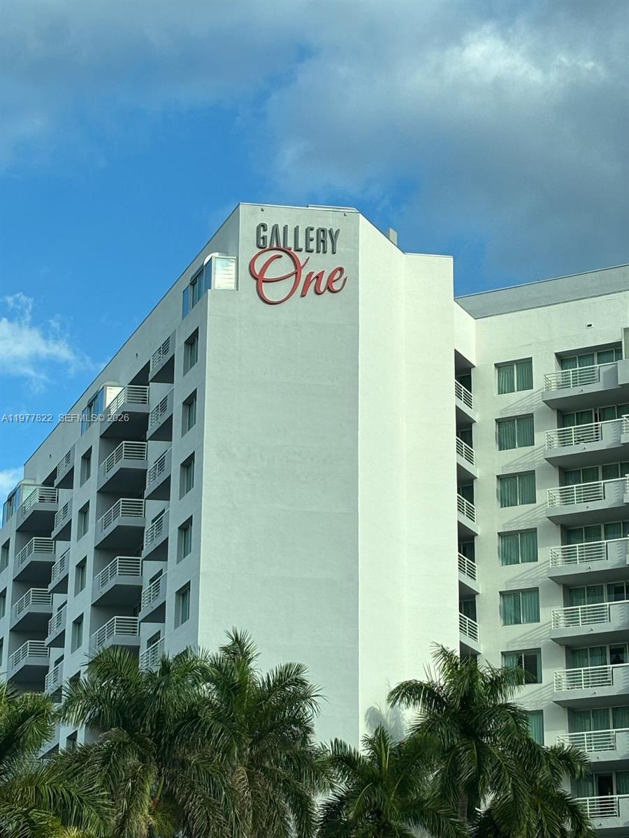 2670 E Sunrise Boulevard 302 Property Photo 2