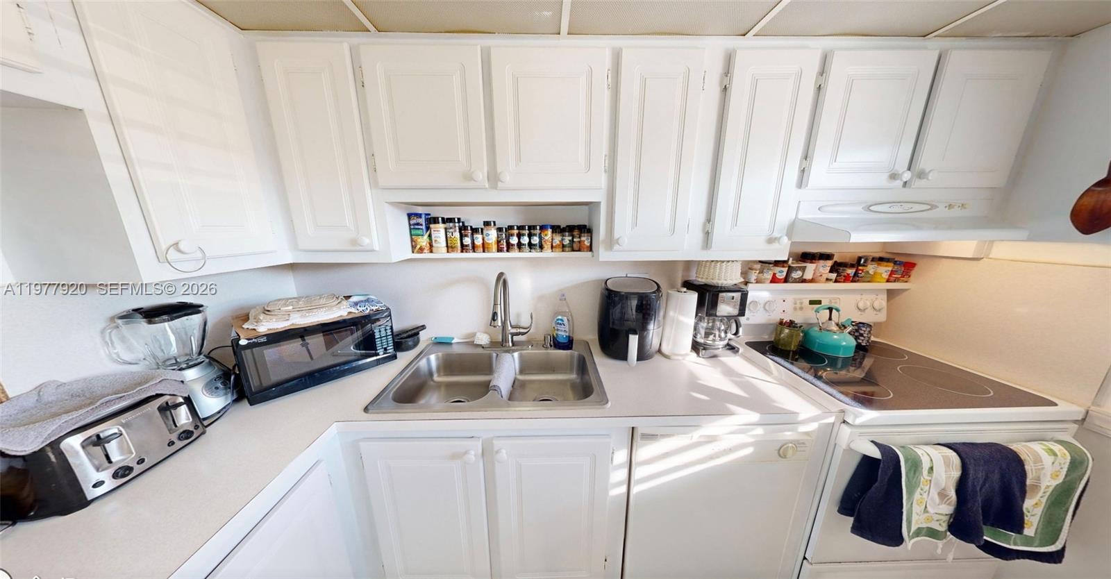 6570 Royal Palm Boulevard 215j Property Photo 5
