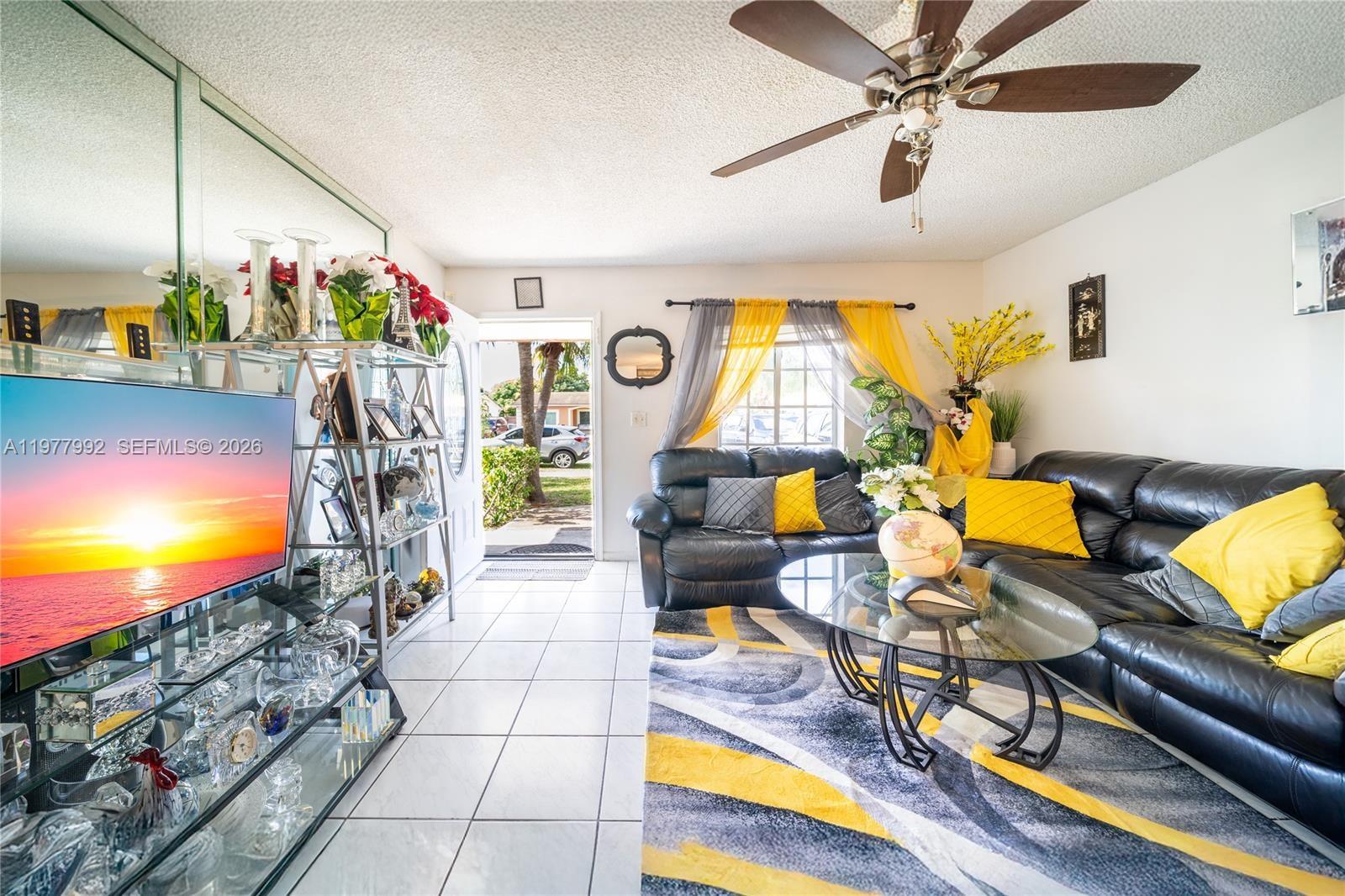 419 Sw 80th Avenue Property Photo 4