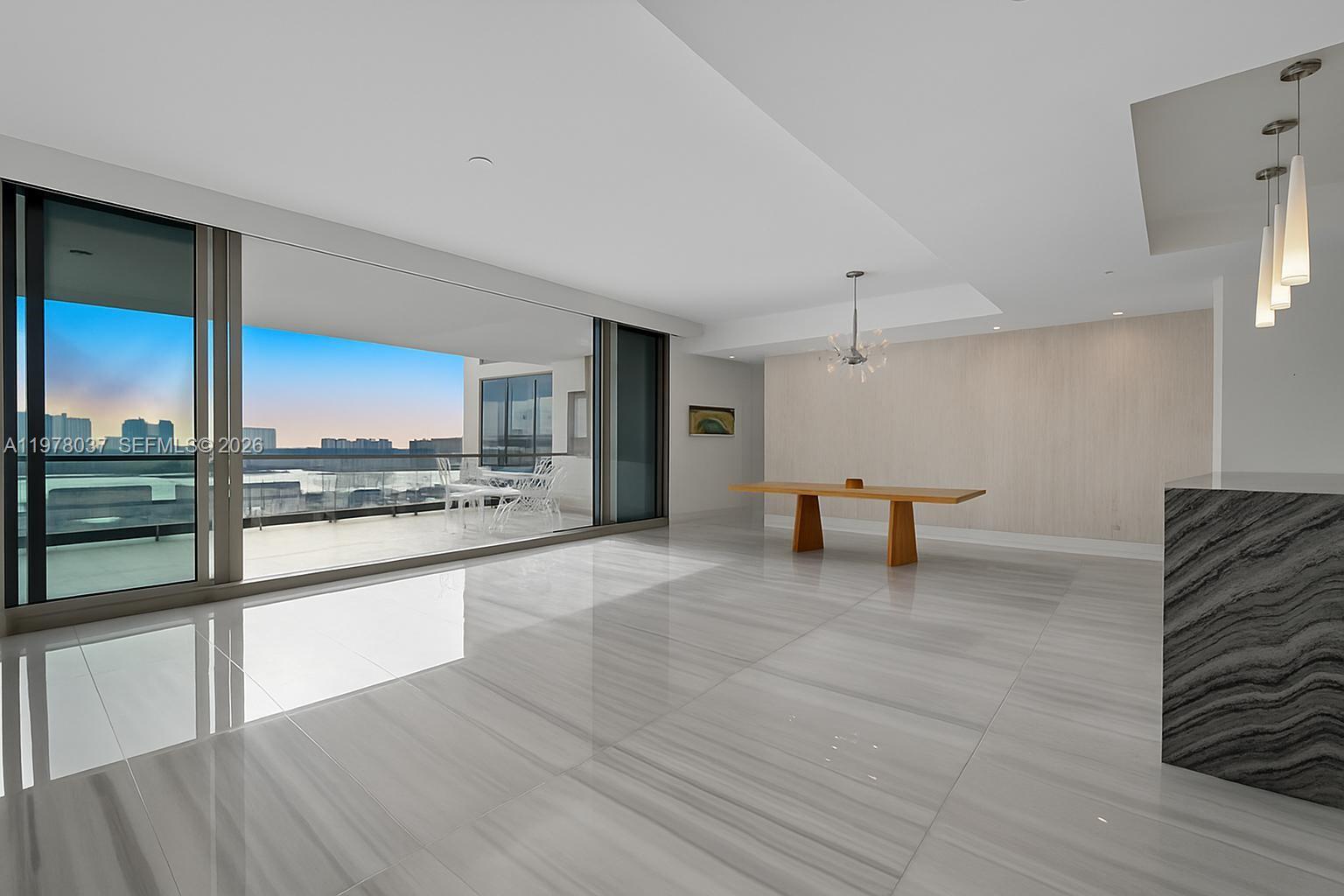 17901 Collins Avenue 1506 Property Photo 4