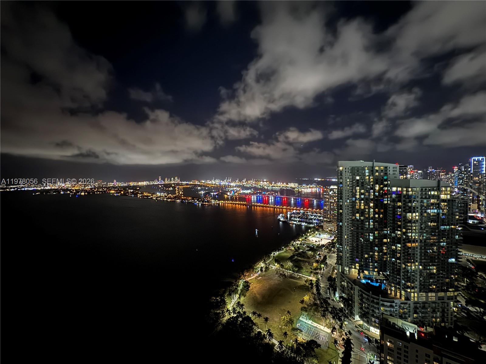 2020 N Bayshore Drive Ph 4702 Property Photo 34