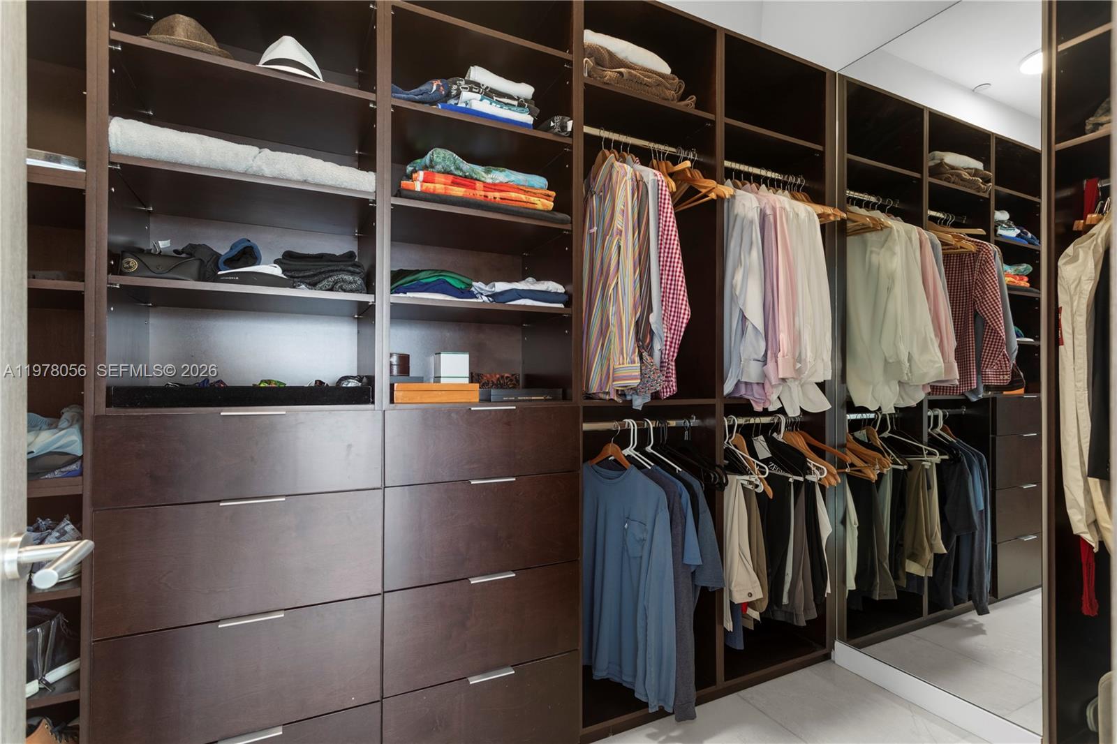 2020 N Bayshore Drive Ph 4702 Property Photo 41