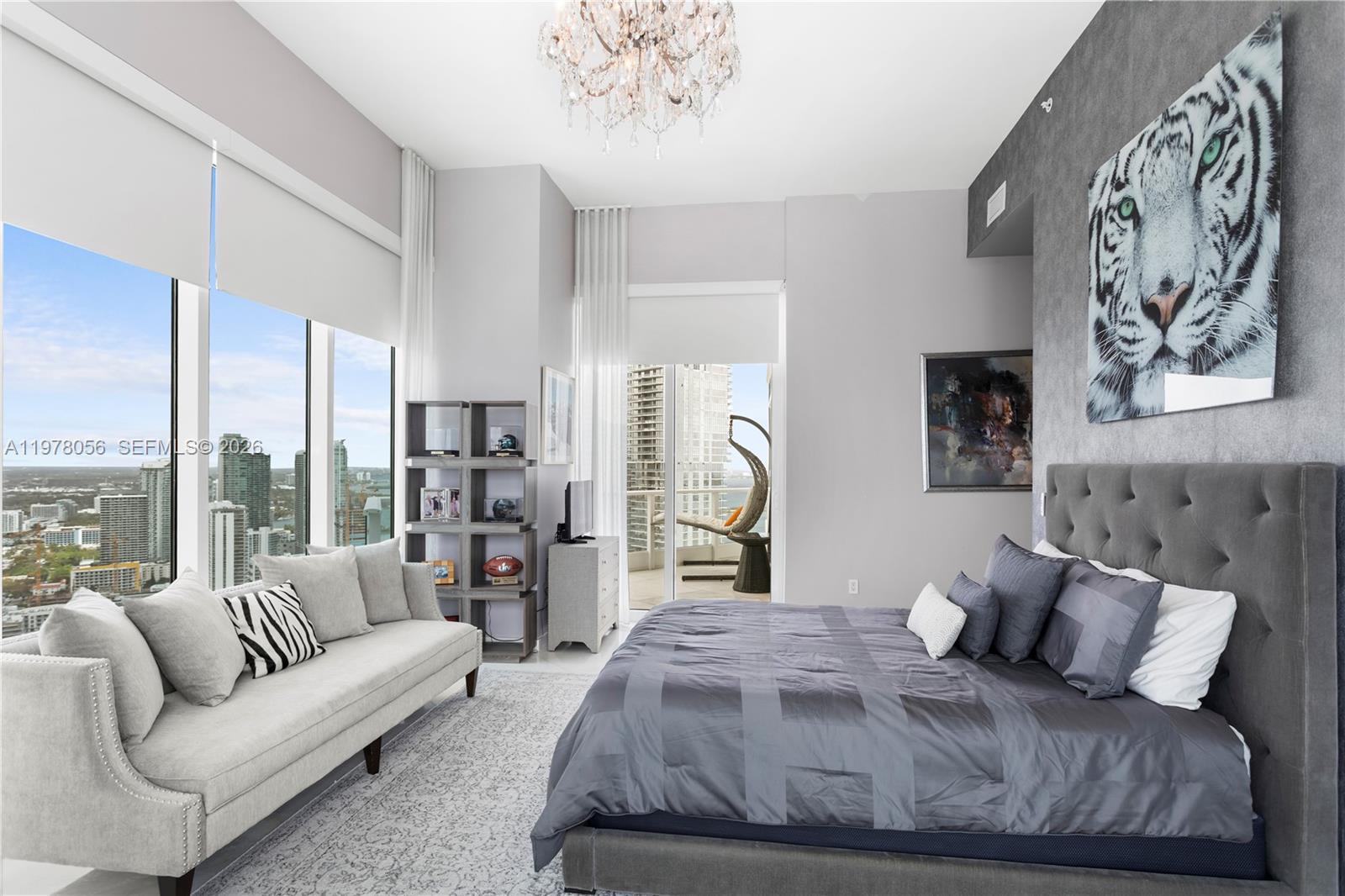 2020 N Bayshore Drive Ph 4702 Property Photo 46