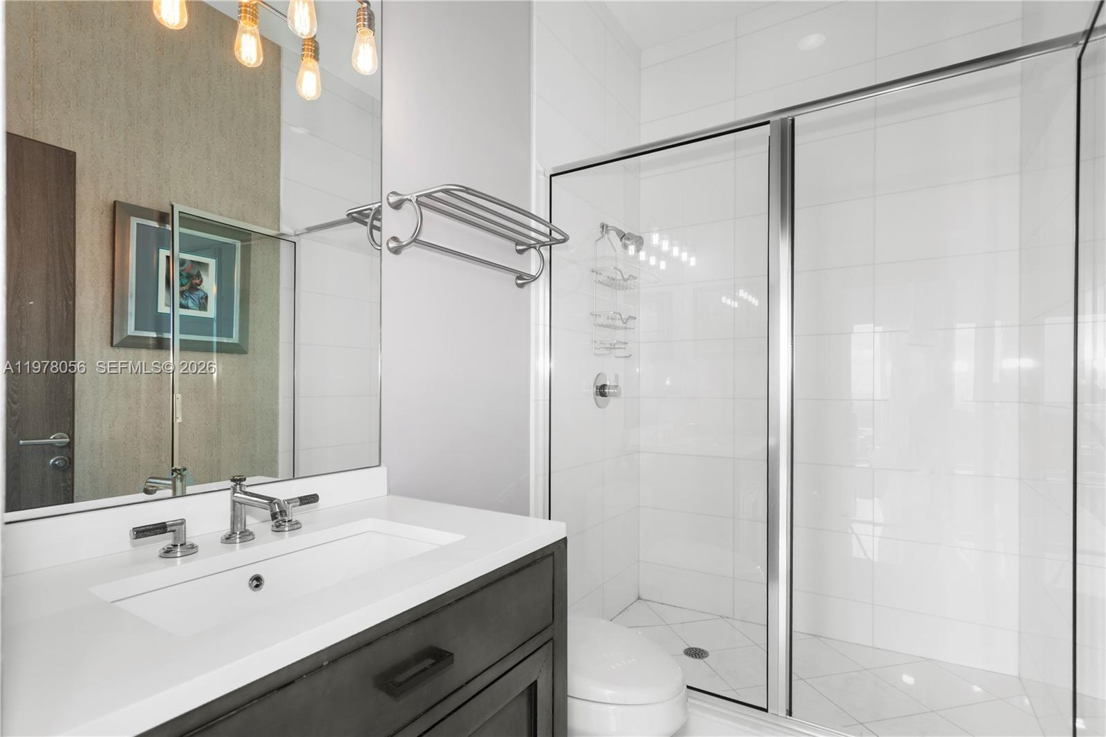 2020 N Bayshore Drive Ph 4702 Property Photo 49