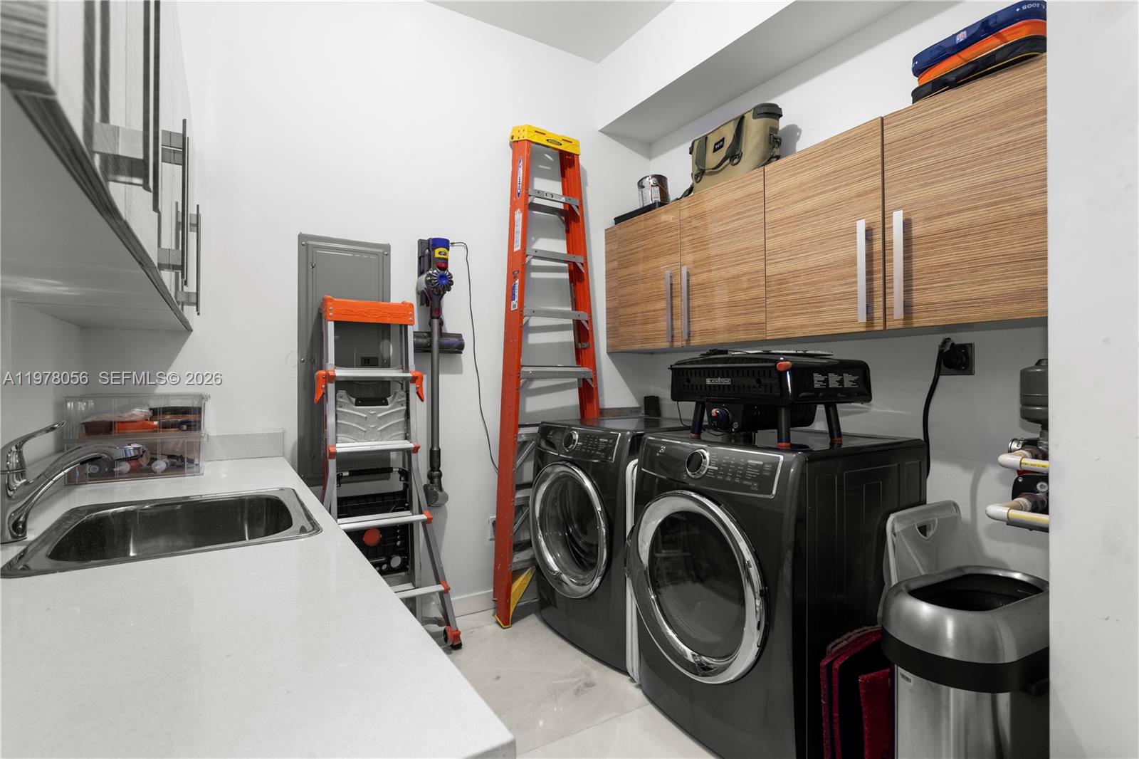 2020 N Bayshore Drive Ph 4702 Property Photo 63