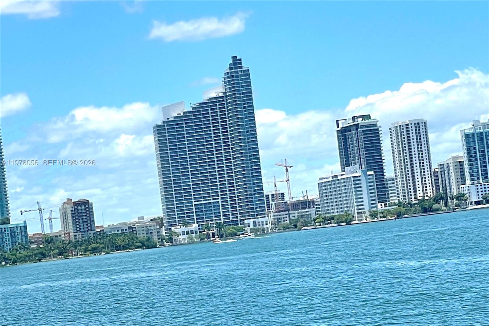 2020 N Bayshore Drive Ph 4702 Property Photo 66
