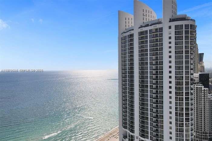 18201 Collins Avenue 1202 Property Photo 1