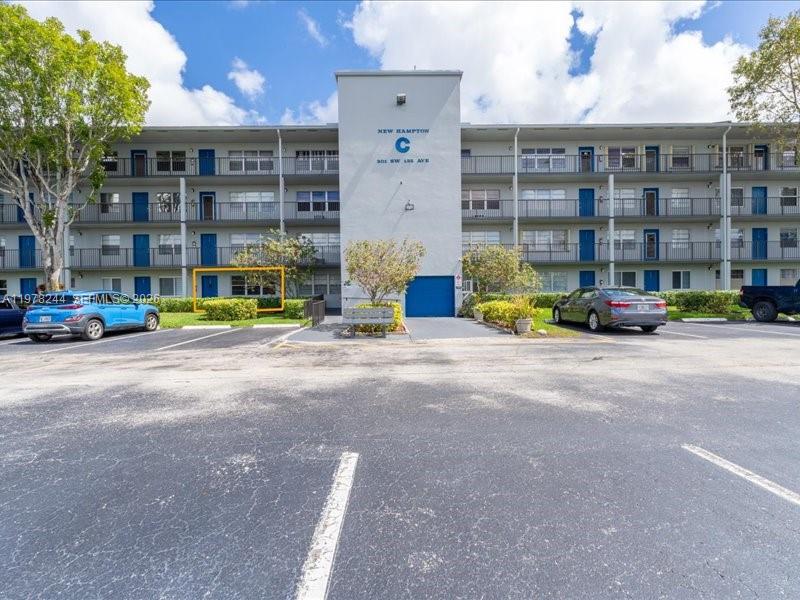 301 SW 135th Avenue 108C Property Photo 1