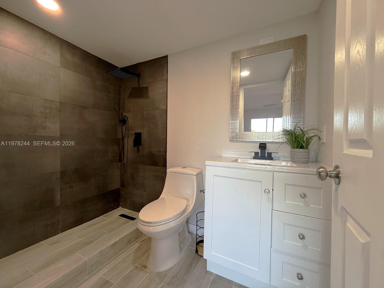 301 Sw 135th Avenue 108c Property Photo 20