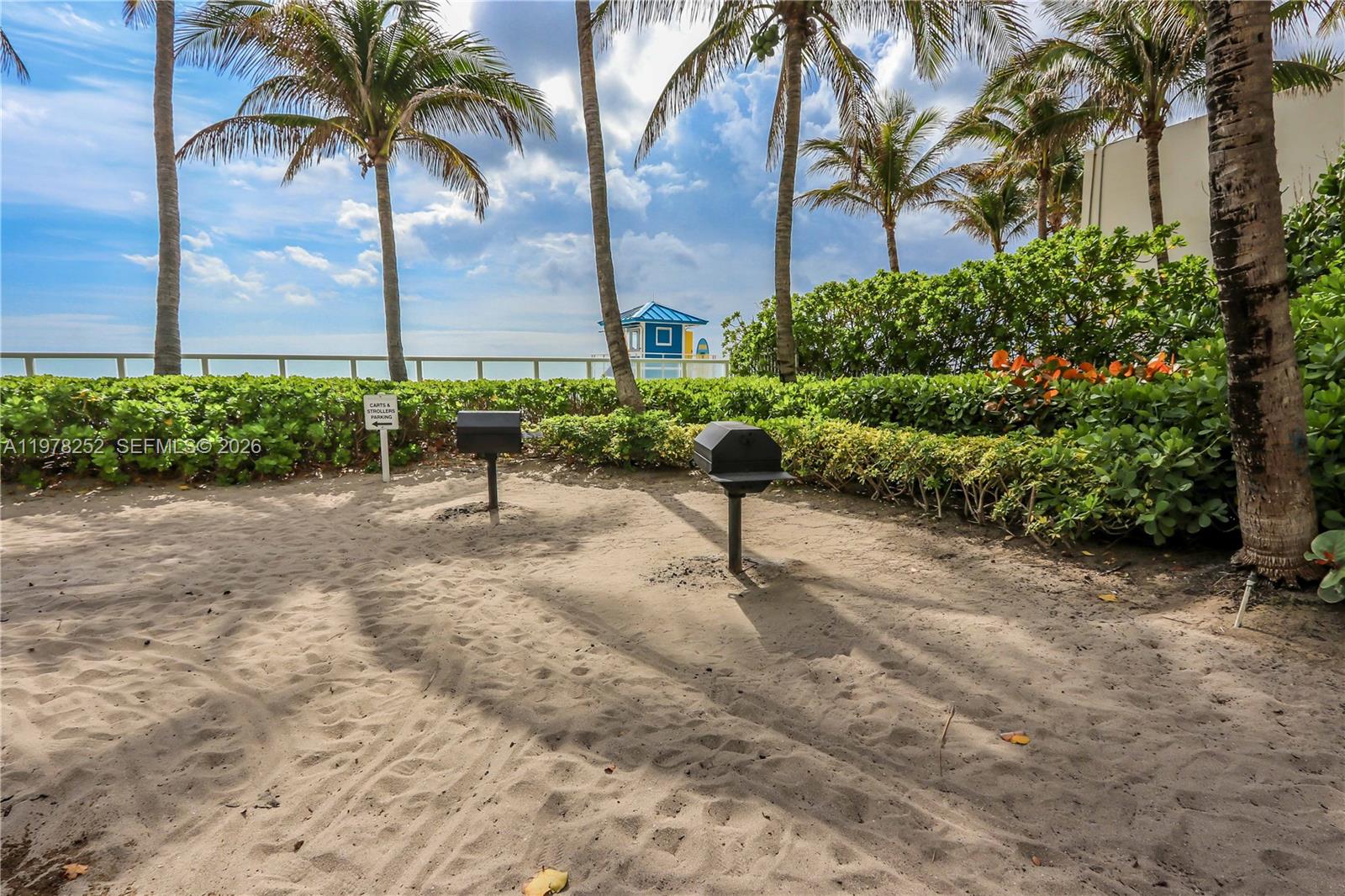 3001 S Ocean Drive 411 Property Photo 16