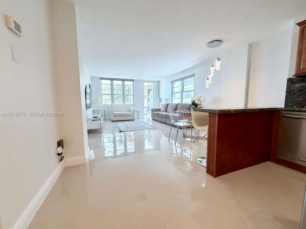 100 Lincoln Road 521 Property Photo 3