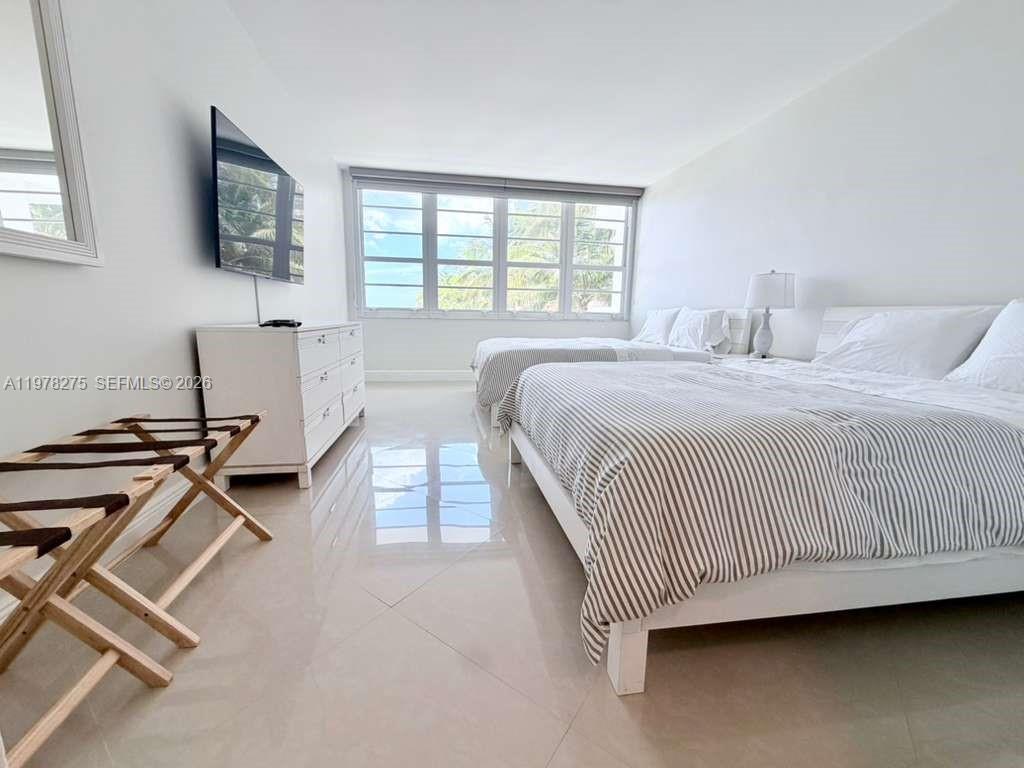 100 Lincoln Road 521 Property Photo 6
