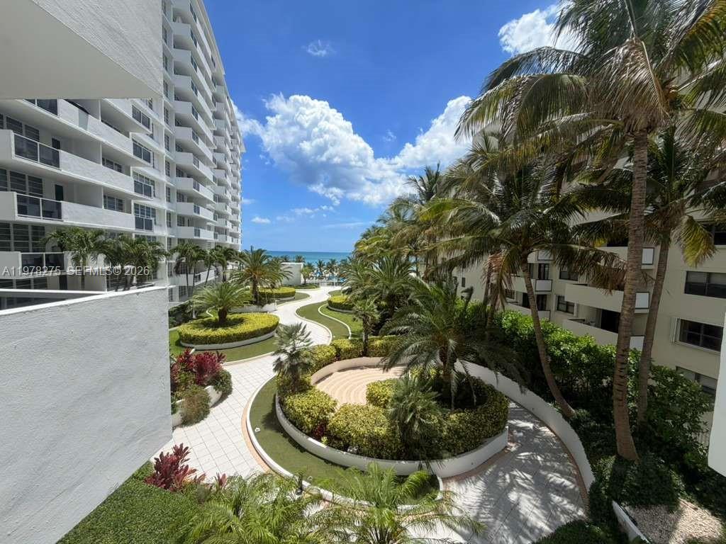100 Lincoln Road 521 Property Photo 16