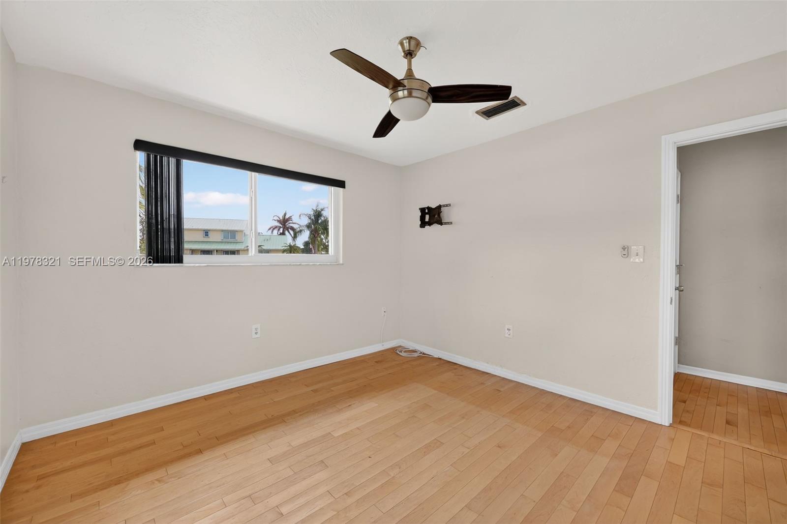 5541 Teal Terrace Property Photo 40
