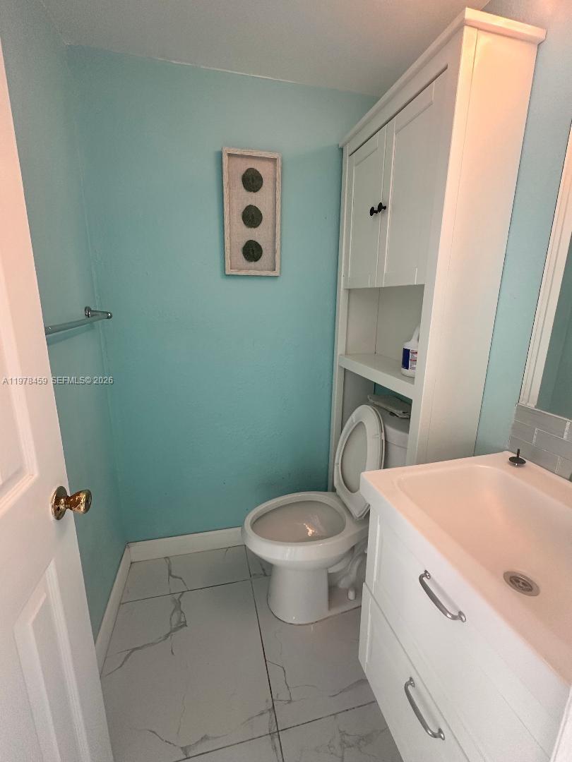 9400 Sw 170th Street 103 Property Photo 14