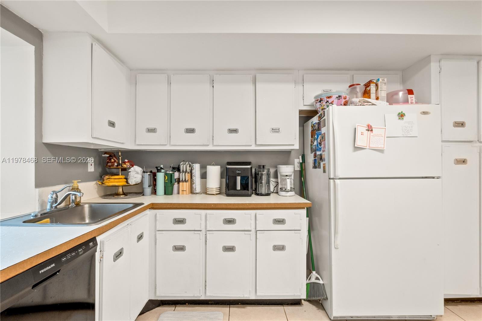 1000 Parkview Drive 115 Property Photo 11
