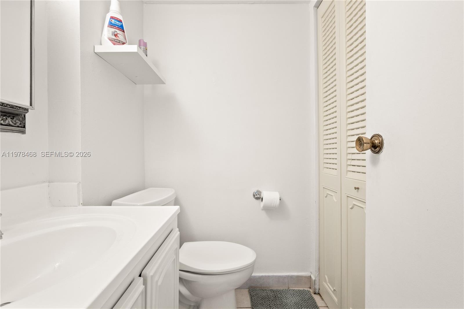 1000 Parkview Drive 115 Property Photo 13
