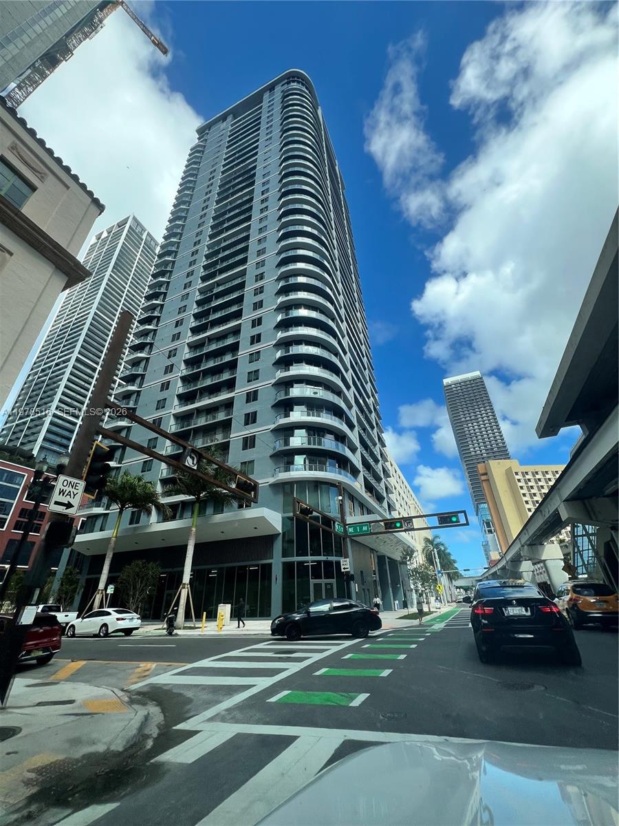 121 NE 5th Street 3400