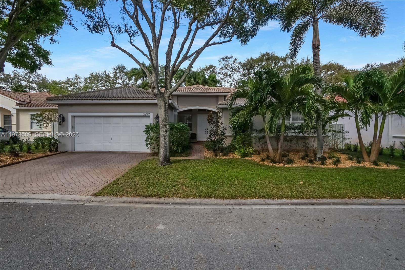 5297 Sw 34th Way Property Photo 1