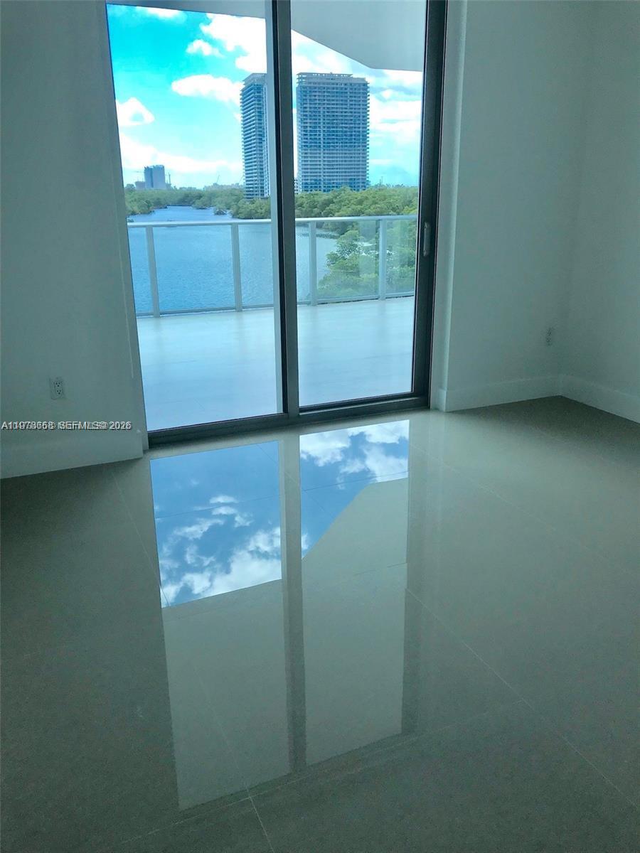 17111 Biscayne Boulevard 408 Property Photo 7