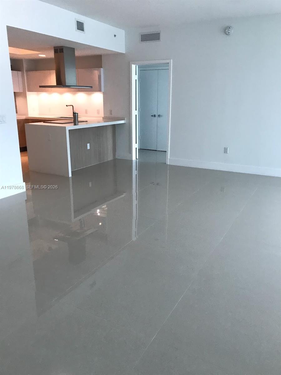 17111 Biscayne Boulevard 408 Property Photo 8