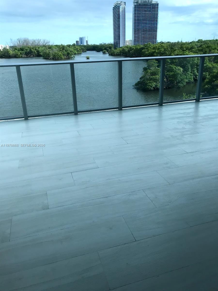 17111 Biscayne Boulevard 408 Property Photo 9