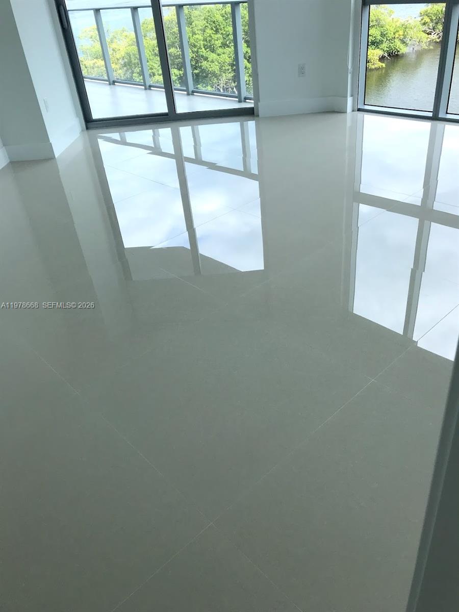 17111 Biscayne Boulevard 408 Property Photo 10
