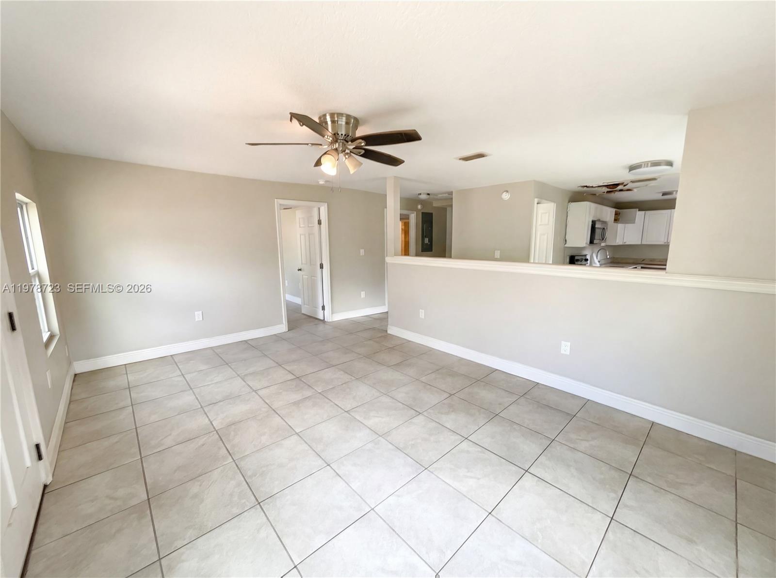 244 S Rhodes Property Photo 3