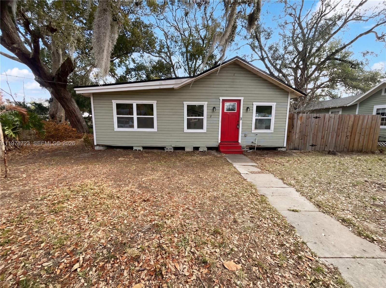 244 S Rhodes Property Photo 5