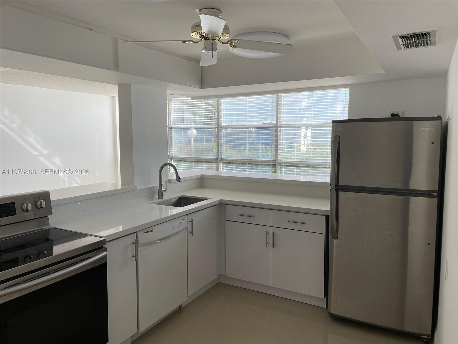 851 Three Islands Boulevard 109 Property Photo 3